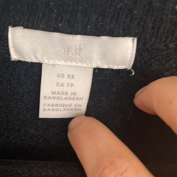 H&M sweater cardigan - Picture 2 of 5